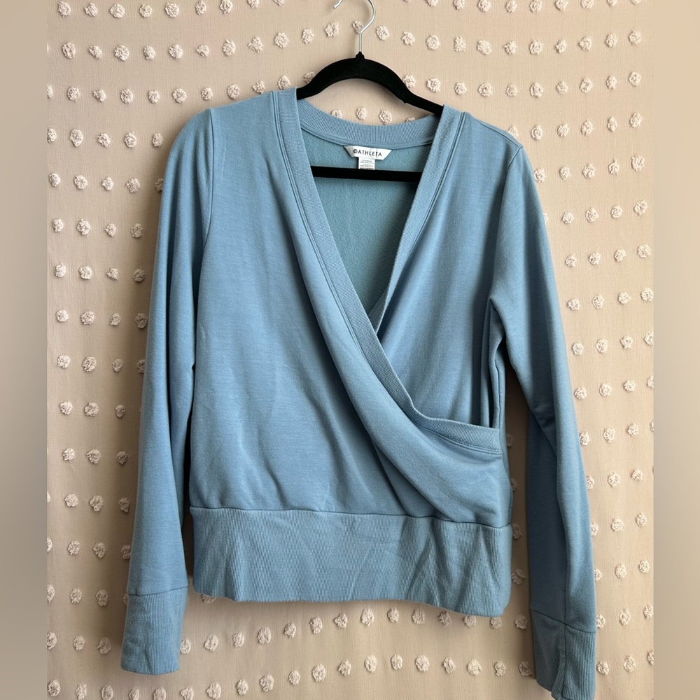 Athleta Recharge Wrap V‎ Front Sweatshirt Sz M Light Blue